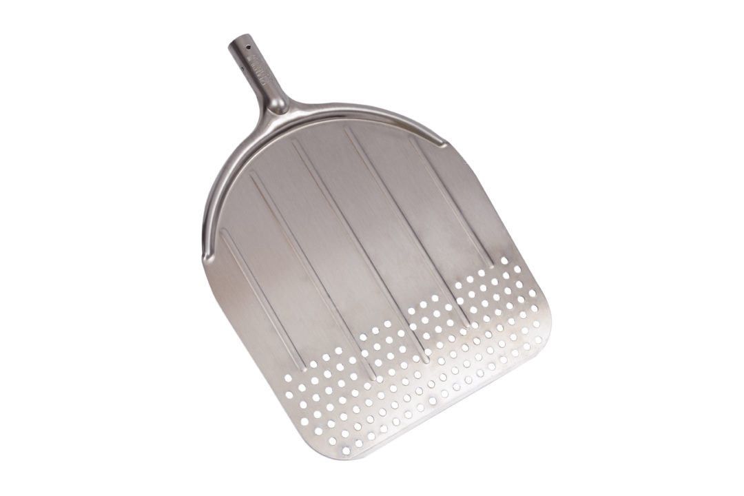 FALCI PIZZASCHEP ALUMINIUM GEPERFOREERD (32*34CM) FALCI PIZZASCHEP ALUMINIUM GEPERFOREERD (32*34CM)