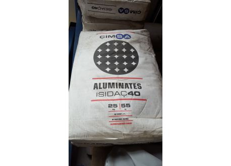 Vuurvaste cement/metselspecie (25 kg zak) Vuurvaste cement/metselspecie (25 kg zak)